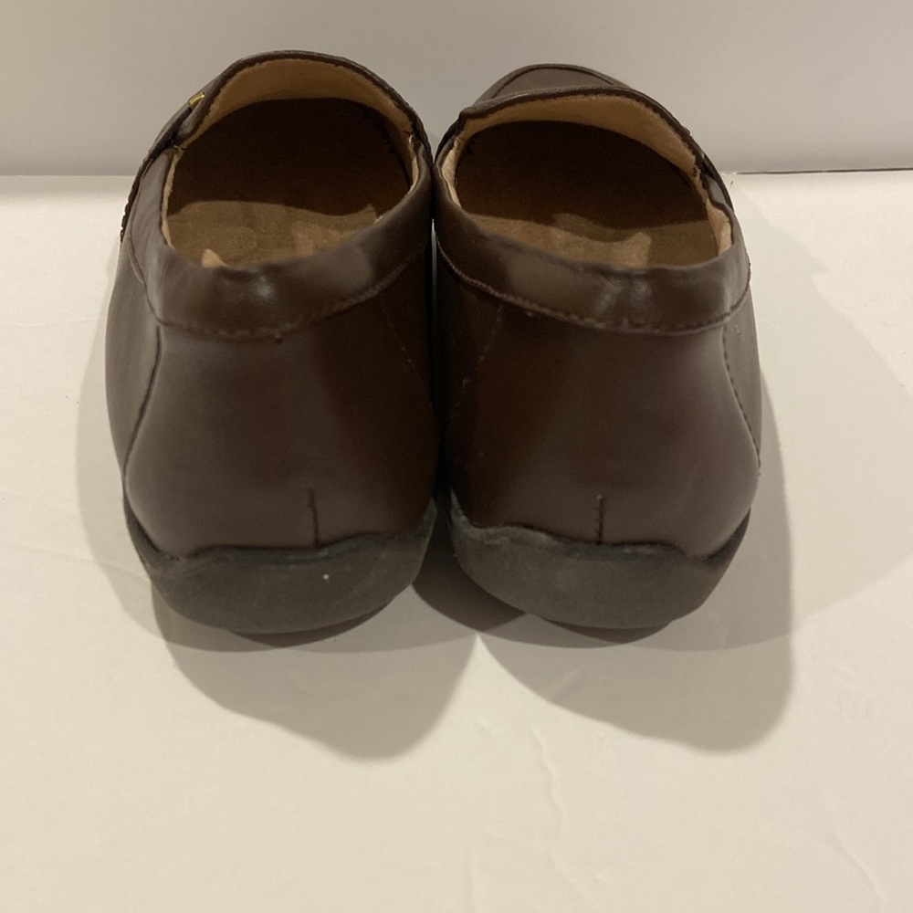 NWOB Naturalizer Kentley Leather Slip-On Comfort Loafers with Brass Detail - Picture 5 of 7